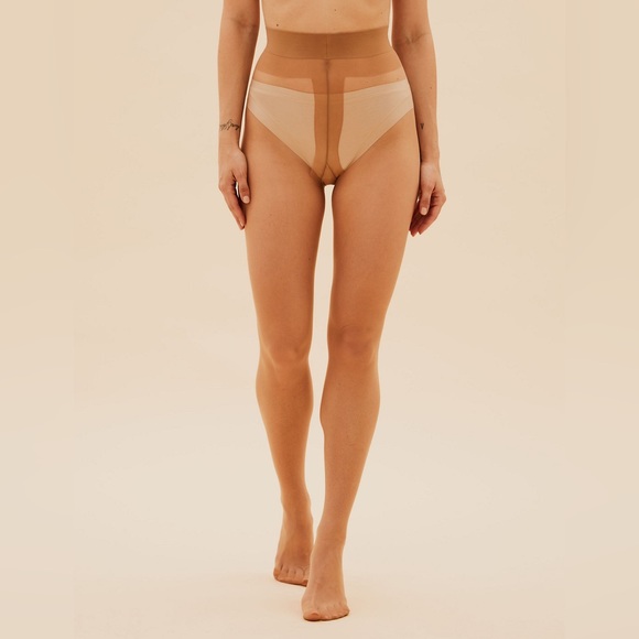 Autograph Accessories - 7 Denier Ladder Resist Sheer Tight, Sheer Stalkings in Natural Tan colour